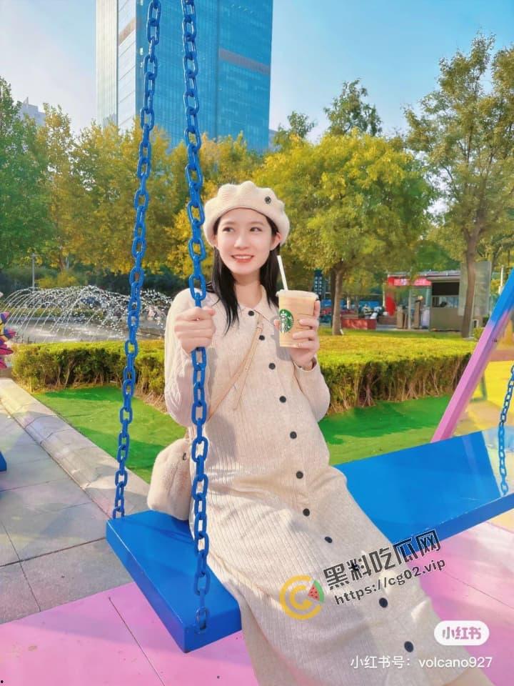 反差婊实锤 西安已婚小少妇私密视频流出 曾给一少 举牌 举牌系列 小红书被网友扒出 孕照大曝光 第7张 反差婊实锤 西安已婚小少妇私密视频流出 曾给一少 举牌 举牌系列 小红书被网友扒出 孕照大曝光 第7张