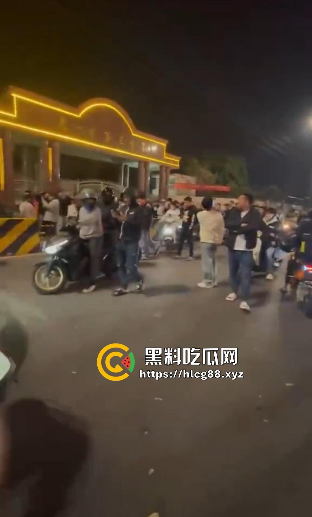 吴川三中一群人渣围殴弱智学生塞嘴逼打飞机，学校还他妈忙着捂嘴护畜生！  第15张