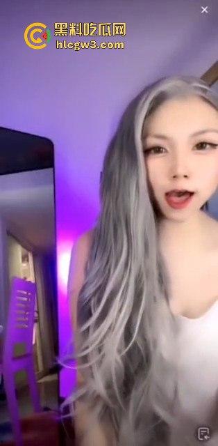 抖音网红【萝漫莉】直播福利版流出,假鸡吧自嗨狂摆,演得大哥们鸡巴硬到不行 独家爆料! 第5张 抖音网红【萝漫莉】直播福利版流出,假鸡吧自嗨狂摆,演得大哥们鸡巴硬到不行 独家爆料! 第5张