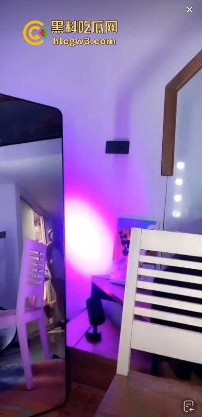 抖音网红【萝漫莉】直播福利版流出,假鸡吧自嗨狂摆,演得大哥们鸡巴硬到不行 独家爆料! 第10张 抖音网红【萝漫莉】直播福利版流出,假鸡吧自嗨狂摆,演得大哥们鸡巴硬到不行 独家爆料! 第10张