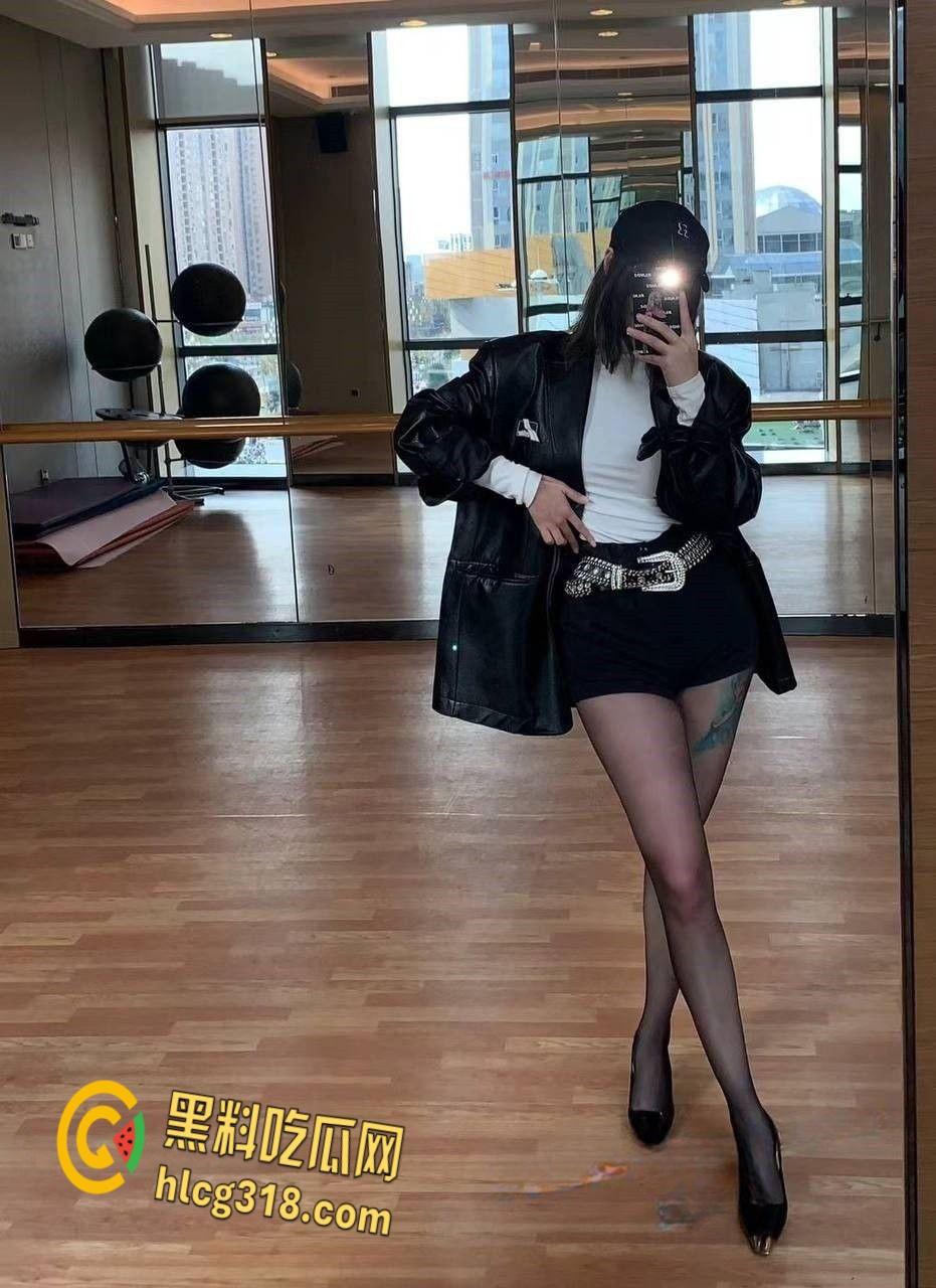 推特约啪大神【鳄蜥】，约炮顶级气质白富美，叫上好兄弟一起爆操极品御姐！  第1张