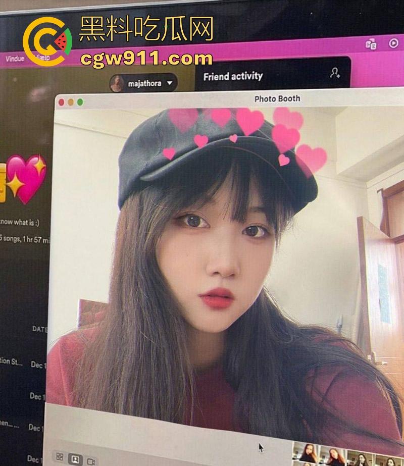 武汉师范大学【江恩凡】私密私拍泄密，清纯可爱高颜值少女，翘臀高撅手指插穴，骚穴猛操喷水！  第9张