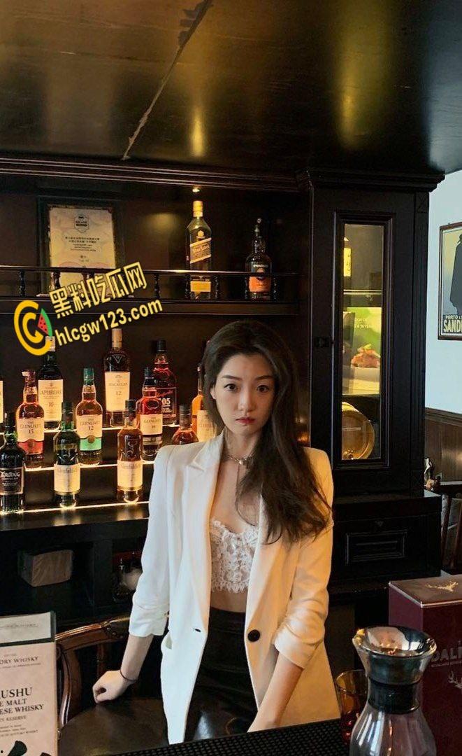 刚毕业清纯小护士，萝莉脸甜美得像初恋，脱下白大褂骚到爆！白嫩翘臀情趣装勾人 !  第2张