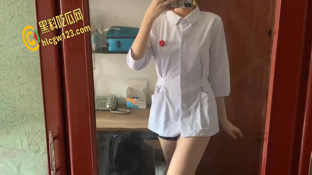 刚毕业清纯小护士，萝莉脸甜美得像初恋，脱下白大褂骚到爆！白嫩翘臀情趣装勾人 !  第5张