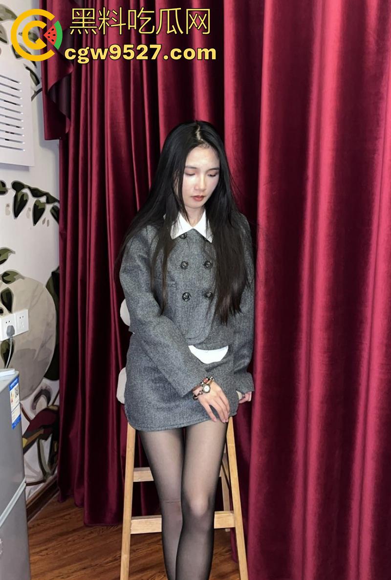 苏州师范女神【王梦涵】，身材高挑大长腿尤物，被男友拍摄做爱视频，后入爆操蜜桃臀叫声超诱人！  第3张