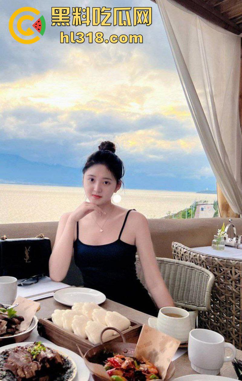 巨乳长腿母狗婊郭珊，身材极品性感尤物，和男友组团出去玩，竟偷情男友兄弟，视频流出被曝光！  第4张