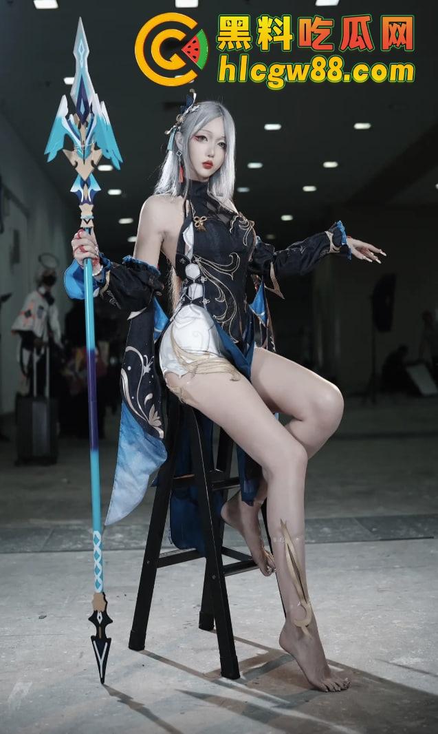 深圳车展『宫梦儿』靠露逼毛一天涨粉1万,车模个个会玩大秀骚操作质量逆天,这个行业真是卷疯了! 第9张 深圳车展『宫梦儿』靠露逼毛一天涨粉1万,车模个个会玩大秀骚操作质量逆天,这个行业真是卷疯了! 第9张