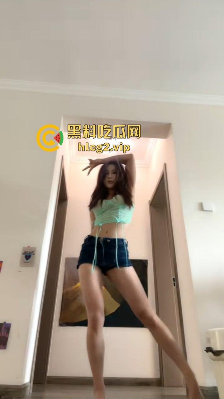 抖音网红小张不在家与金主激烈大战！女仆装黑丝诱惑，粉鲍紧致让人看得口干舌燥！  第9张