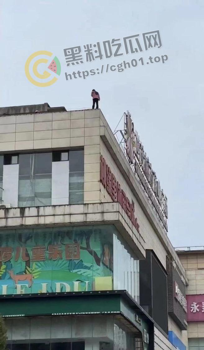 湖南新化网红【陈灿灿】与富二代分手后被造谣 精神失常跳楼未遂 鸡还相当贞洁烈女 第5张 湖南新化网红【陈灿灿】与富二代分手后被造谣 精神失常跳楼未遂 鸡还相当贞洁烈女 第5张