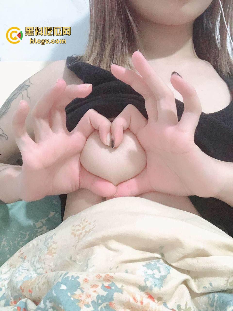 绿帽奴亲自分享女友【于长弘】怀孕口爆全过程！大肚子跪舔鸡巴，含着吸得嗨舔得那叫一个骚！  第7张