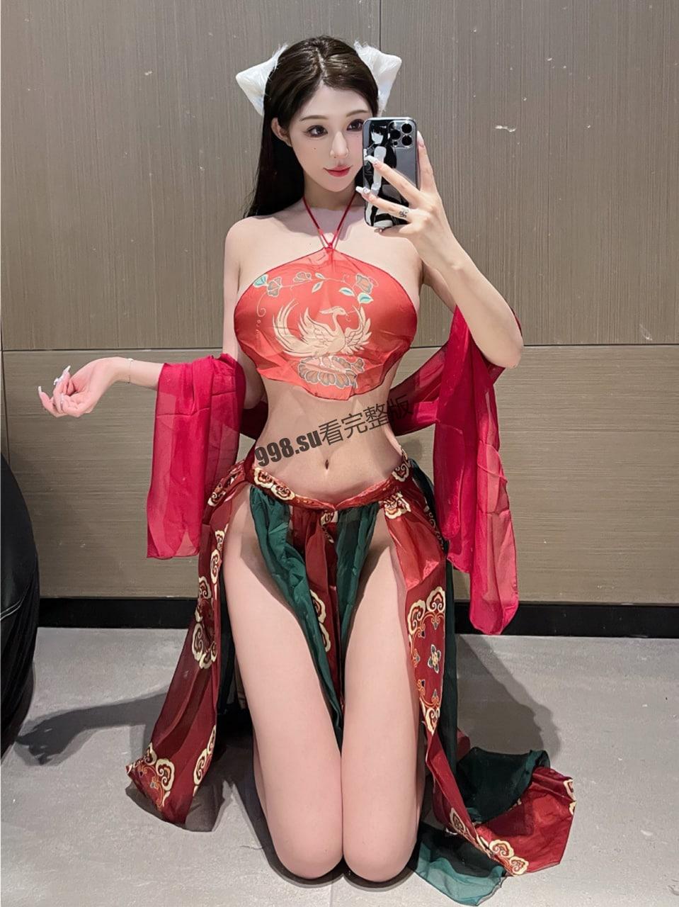 微博四十万粉丝极品美女  超辣的林一 微密圈福利 第1张