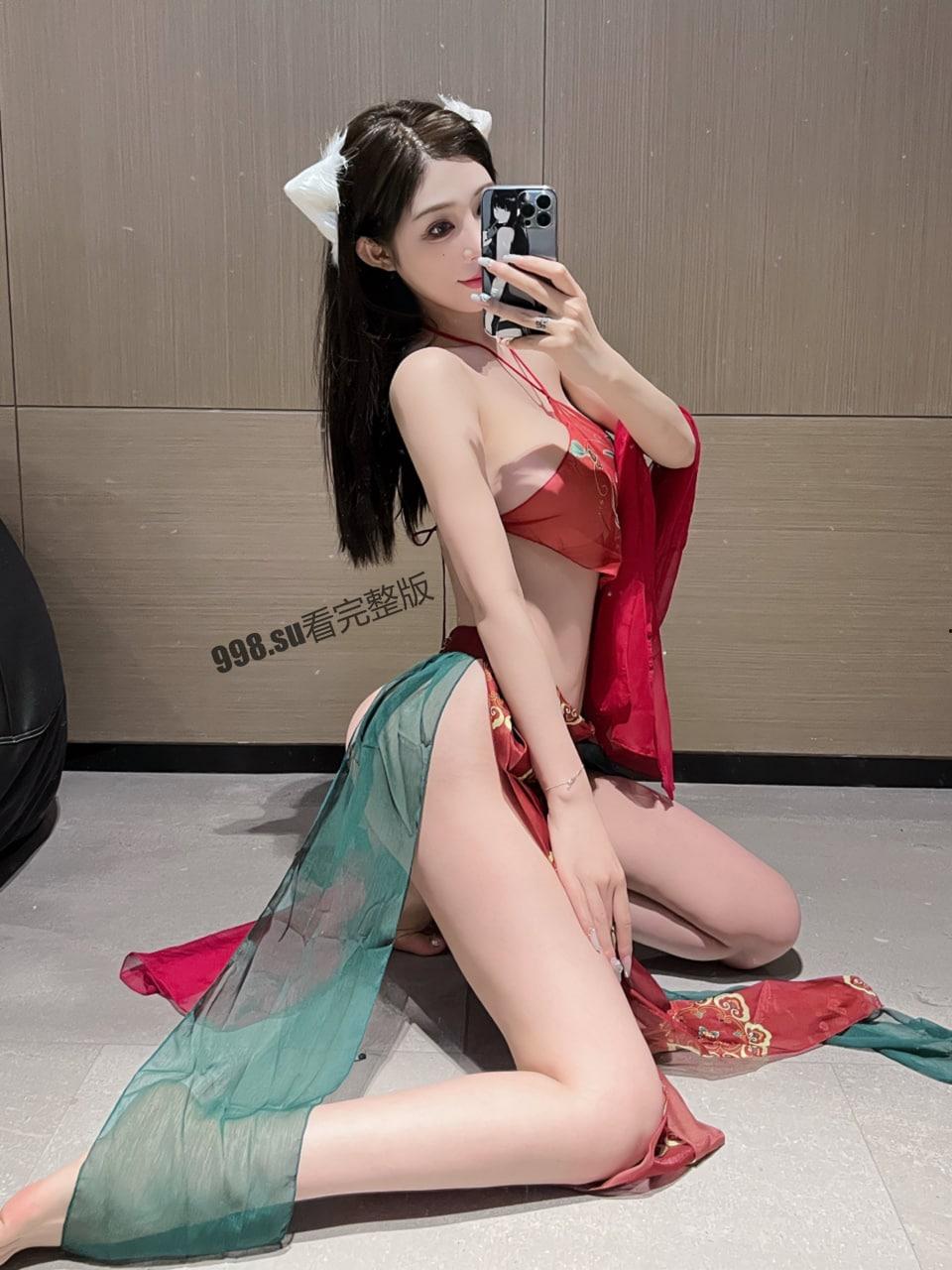 微博四十万粉丝极品美女  超辣的林一 微密圈福利 第3张