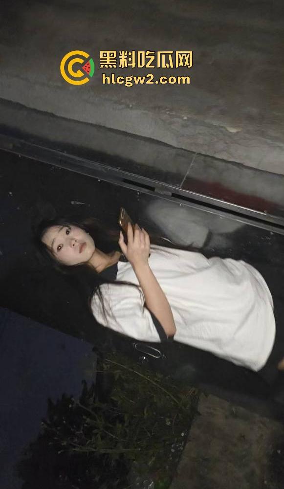 汕头骚鸡就业压力爆表 白天起步价150晚上200 嫩妹抱着价目表求大哥消费 粉丝赶紧进来吃福利！  第12张