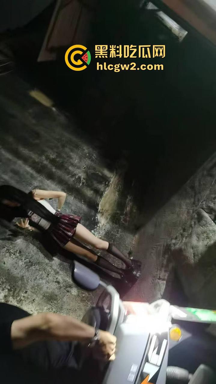 汕头骚鸡就业压力爆表 白天起步价150晚上200 嫩妹抱着价目表求大哥消费 粉丝赶紧进来吃福利！  第13张