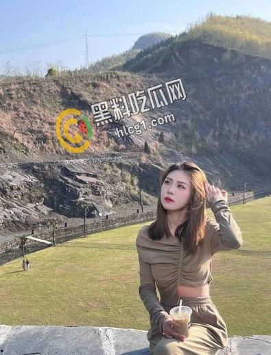 南京大学超级反差大美女 与社会多金男友酒店性爱自拍流出 多姿势爆操爽叫不停  第1张