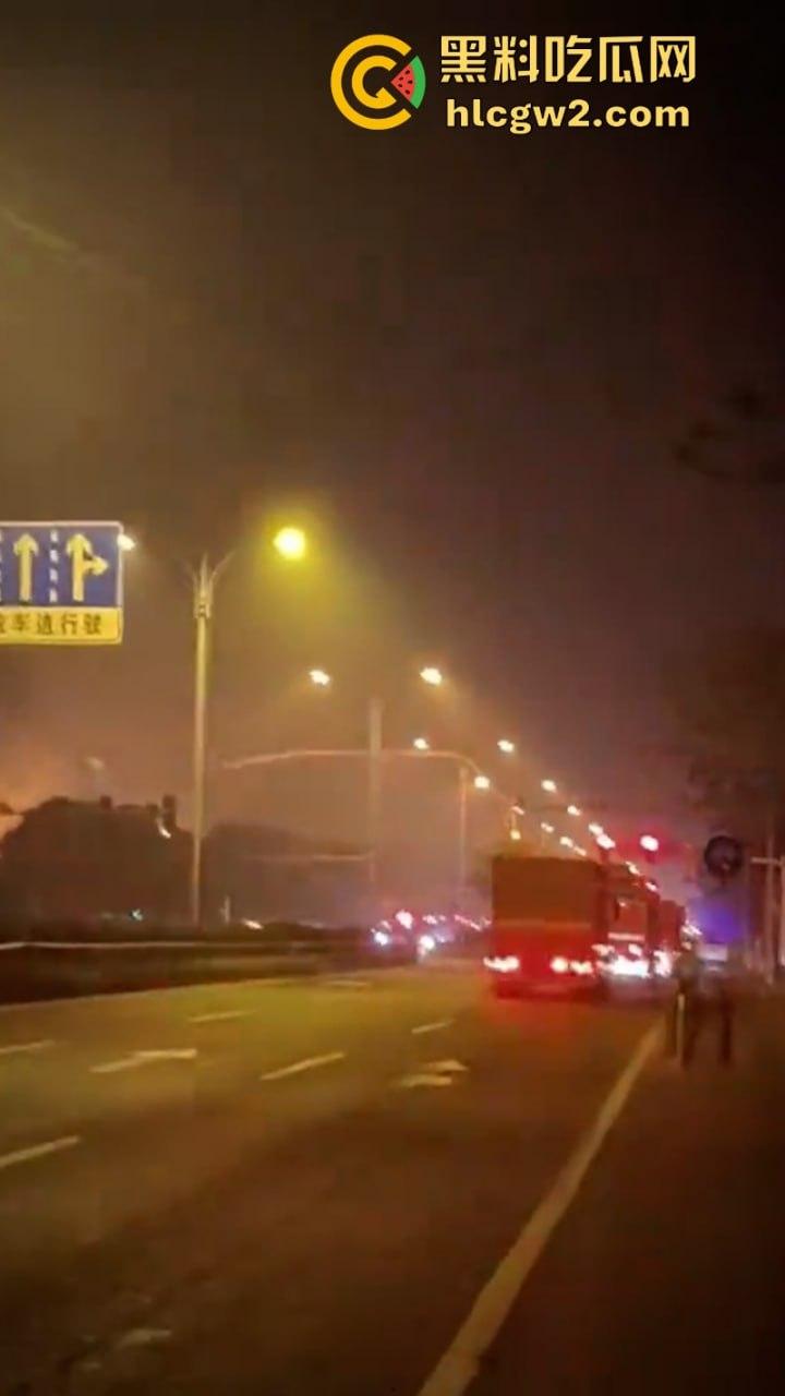 本不富裕的京东雪上加霜!江苏无锡京东自营仓突然失火被烧毁 双11快递滞发 损失惨重 第1张 本不富裕的京东雪上加霜!江苏无锡京东自营仓突然失火被烧毁 双11快递滞发 损失惨重 第1张