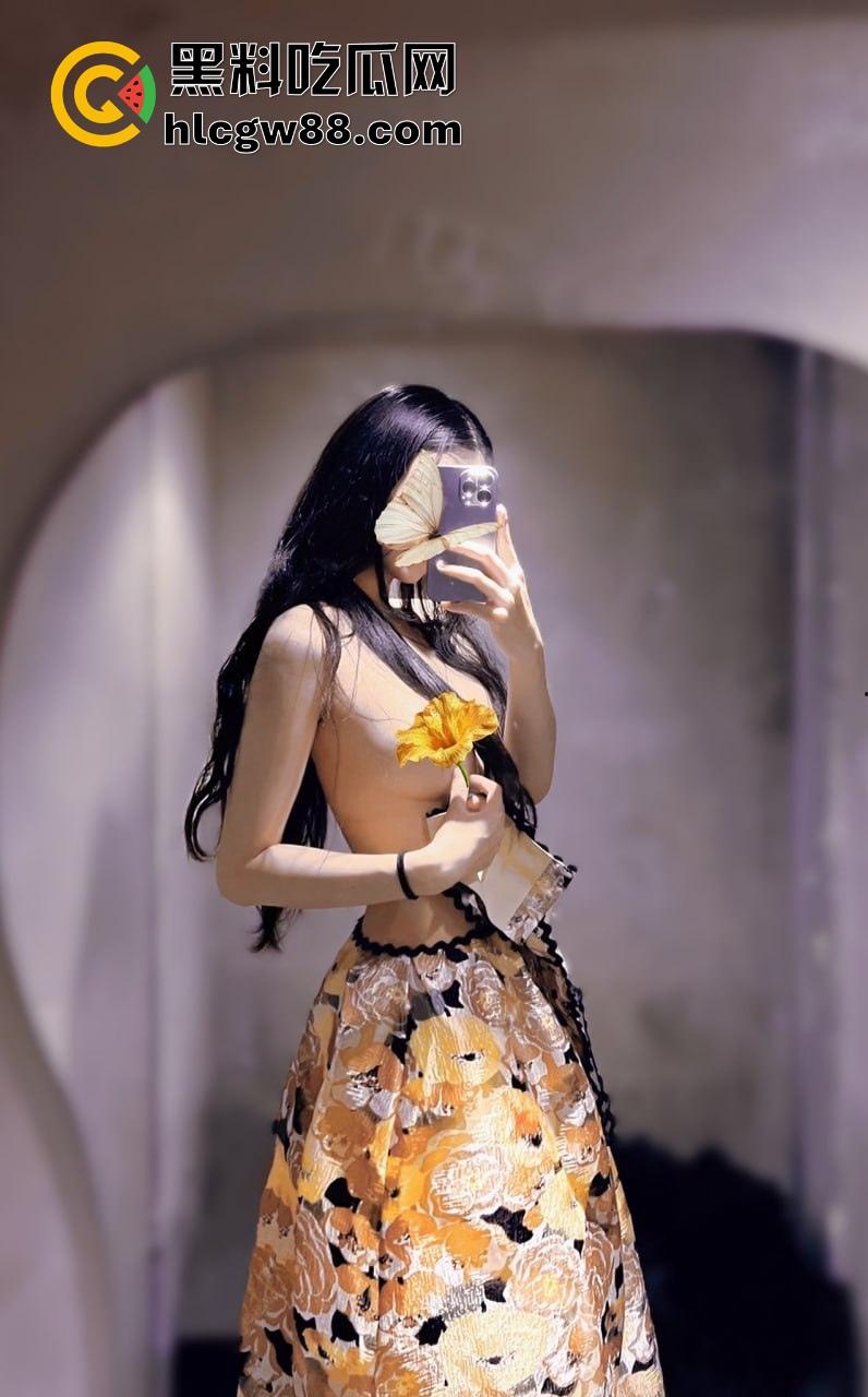 石家庄骨感御姐尤物【水冰月】黑丝勾魂，嫩白长腿夹爆鸡巴，金主无套狂插，骚洞白浆淌满地！  第10张