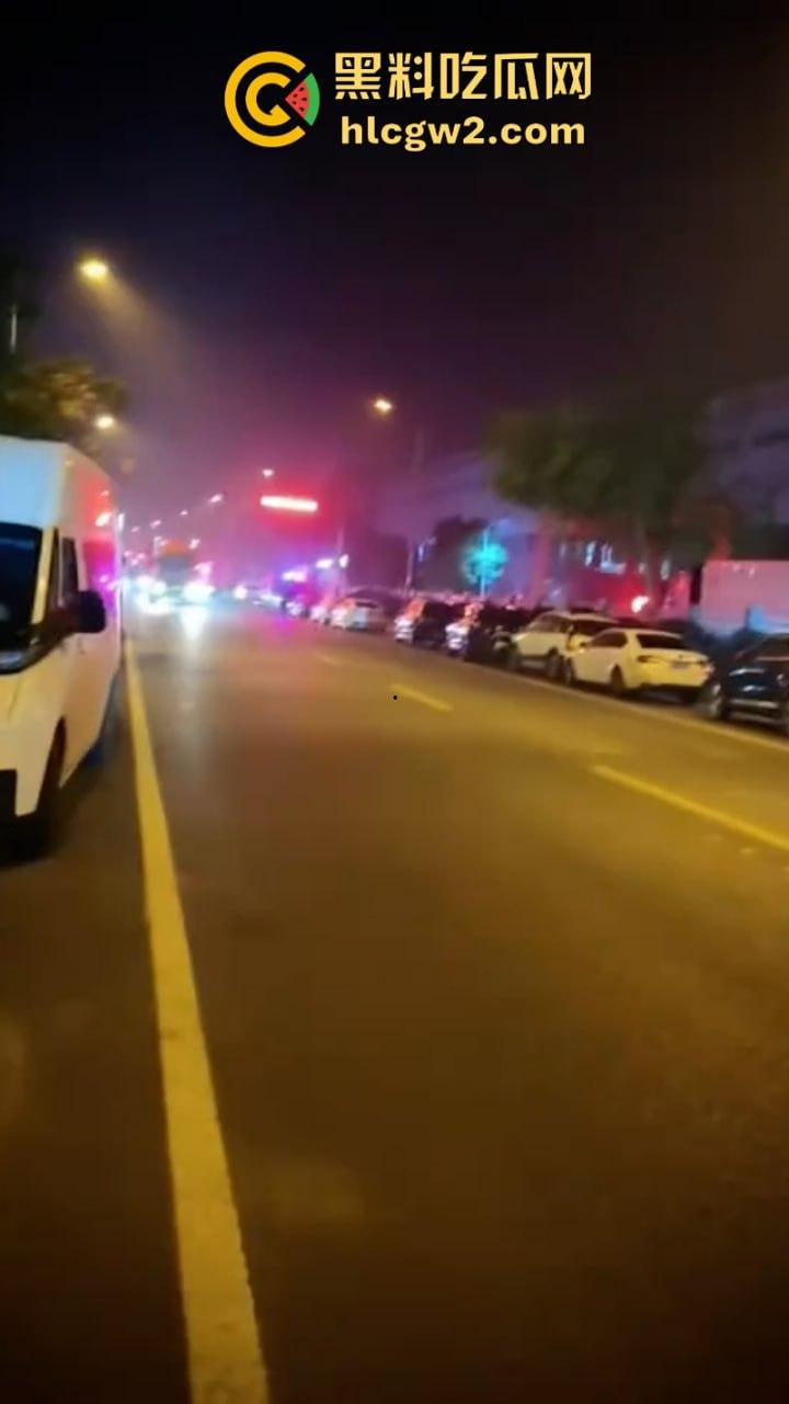 本不富裕的京东雪上加霜!江苏无锡京东自营仓突然失火被烧毁 双11快递滞发 损失惨重 第5张 本不富裕的京东雪上加霜!江苏无锡京东自营仓突然失火被烧毁 双11快递滞发 损失惨重 第5张