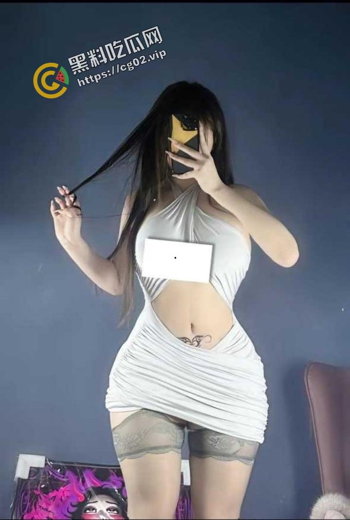 开盒！抖音李依琳 SM受虐癖 有过两个男友，和8个人做过爱 私生活淫乱 白虎逼！  第4张