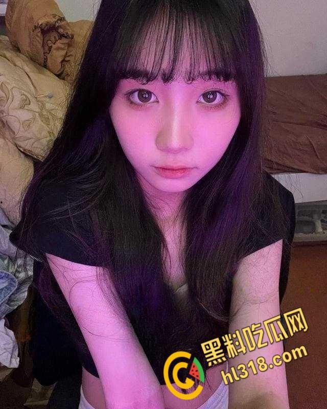 泉州师范学院【黄梦颖】，在学校是清纯高冷女神，私下和炮友床都干塌，馒头白虎逼被干的白浆四溢！  第2张