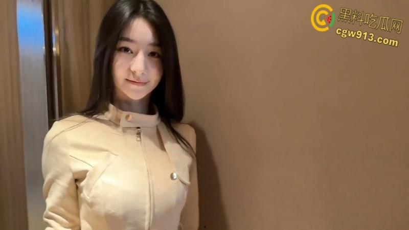 推特高颜值嫩妹，裸贷逾期肉偿，绝美颜值狗绳调教口交，肉丝长靴被肆意玩弄内射，灌成了奶油泡芙！  第1张