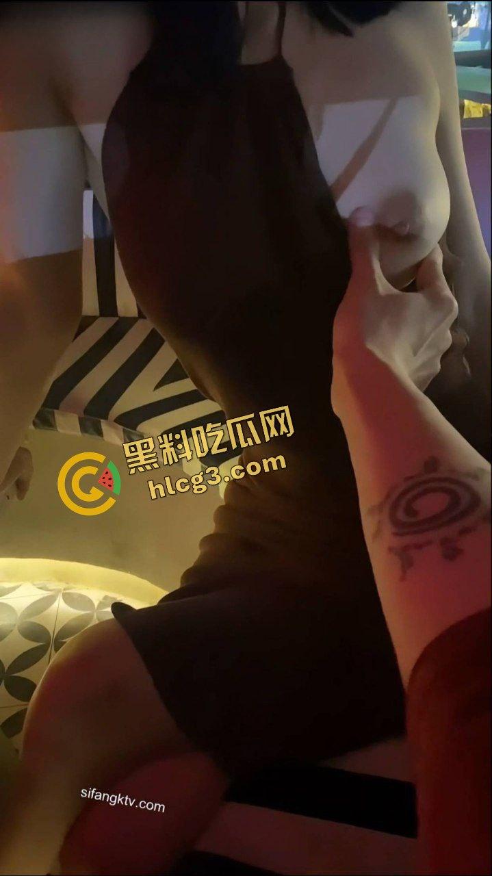 真实夜场夜店生活!酒吧KTV鸡小姐工作日常 淫乱现场大合集即刻呈现! 第8张 真实夜场夜店生活!酒吧KTV鸡小姐工作日常 淫乱现场大合集即刻呈现! 第8张