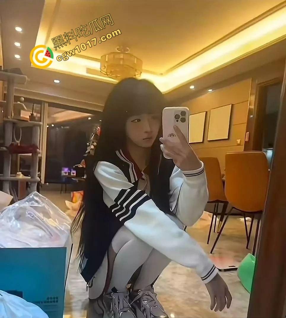 抖音百万粉丝【伍六七7】出轨视频曝光,借巡演之名与粉丝啪啪内射,夜夜笙歌逾越禁欲! 第11张 抖音百万粉丝【伍六七7】出轨视频曝光,借巡演之名与粉丝啪啪内射,夜夜笙歌逾越禁欲! 第11张