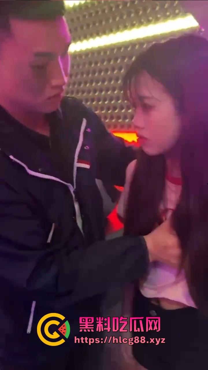 KTV操作指南,先验骚奶真伪,假货滚蛋真奶留下,玩不开快换下一浪蹄,摸得香唱得浪这才是该有的气氛! 第11张 KTV操作指南,先验骚奶真伪,假货滚蛋真奶留下,玩不开快换下一浪蹄,摸得香唱得浪这才是该有的气氛! 第11张