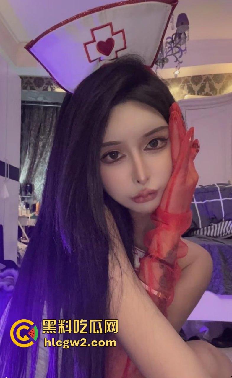 直男慎点！推特174cm高挑女神TS名媛【小草莓】迷晕无知直男体育生，穿小丝袜口爆搞得比真女人还骚！  第6张