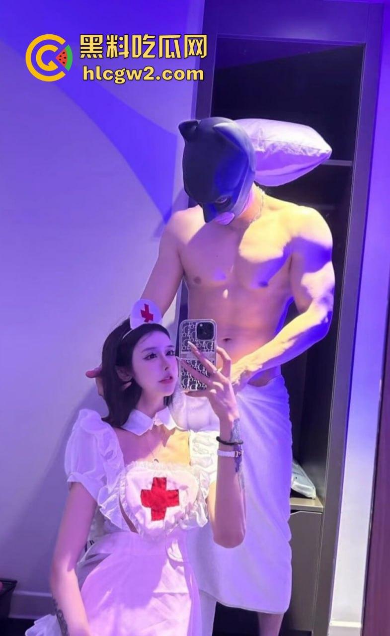 直男慎点！推特174cm高挑女神TS名媛【小草莓】迷晕无知直男体育生，穿小丝袜口爆搞得比真女人还骚！  第7张