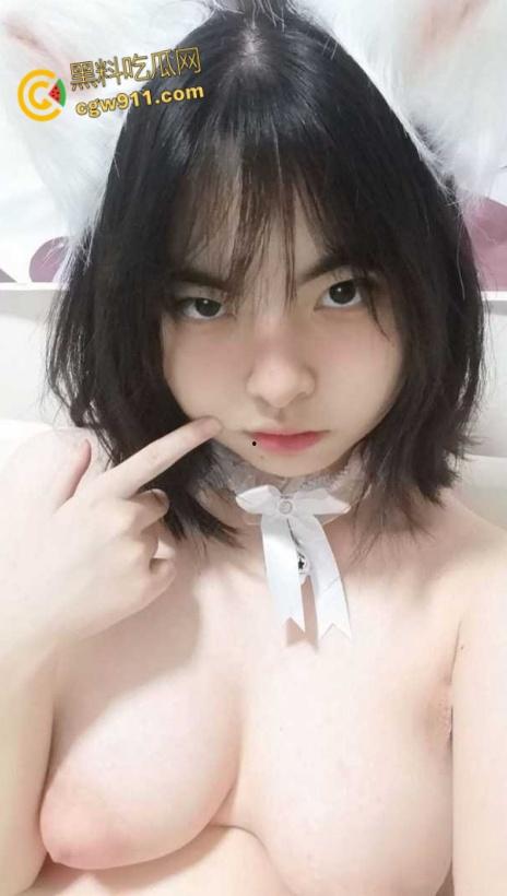 湖南常德清纯学生妹【于淑雅】，独居在家寂寞自慰，D罩杯逆天巨乳口交假阳具，跳蛋自慰骚穴淫水四溢！  第7张