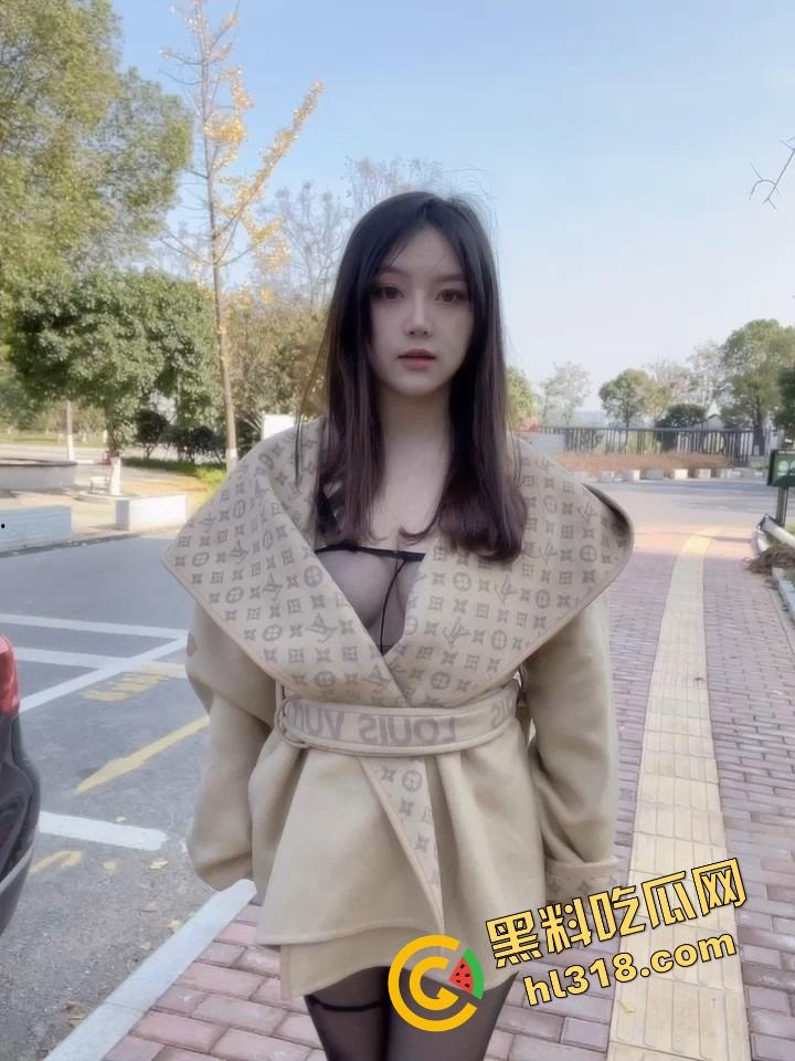 秀人网台湾嫩模『豆瓣酱』炸裂流出,速递车内激情实录,车震猛玩肉穴全程漏点看点拉满! 第11张 秀人网台湾嫩模『豆瓣酱』炸裂流出,速递车内激情实录,车震猛玩肉穴全程漏点看点拉满! 第11张