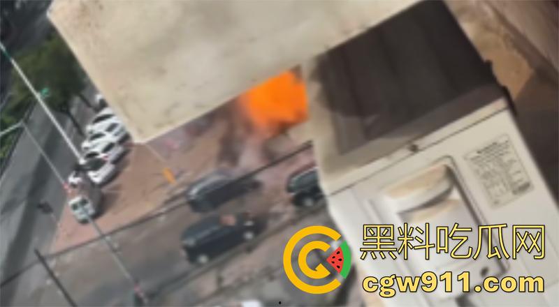 山东烟台燃气管道泄露，福山区北三路汇福街，因施工导致燃气管道破裂，现场大火冲天！  第5张