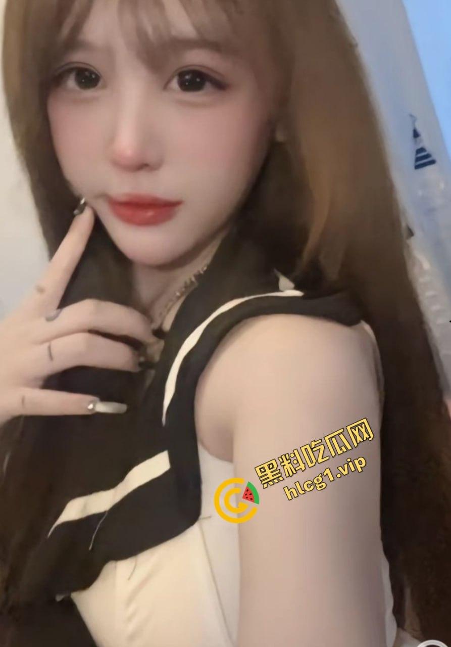 抖音网红精神小妹『还能抱你吗』多人约炮视频曝光！高颜值纹身妹子与多名精神小伙激情放纵！  第4张