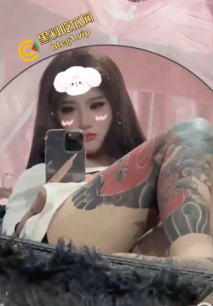 抖音网红精神小妹『还能抱你吗』多人约炮视频曝光！高颜值纹身妹子与多名精神小伙激情放纵！  第7张