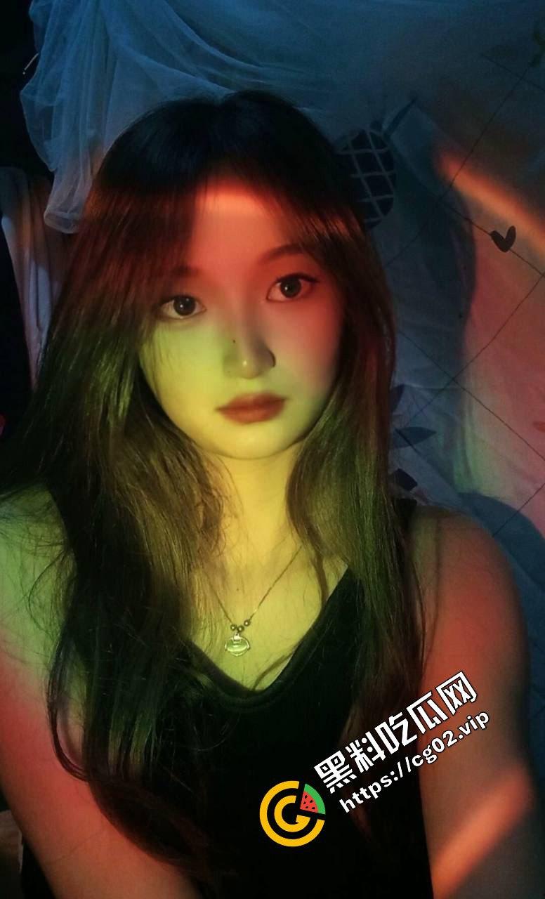 上饶职业技术学院反差婊 张静 偷情约炮被曝光！恋爱期间多次约炮老男人 中间还打过 2 次孩子！  第4张