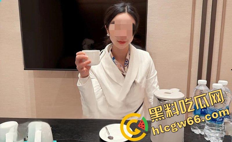 海角乱伦猛神女神节接亲姐下班爆菊狂射,御姐正装掩不住骚魂,嫩后庭喷水操成母狗样! 第1张 海角乱伦猛神女神节接亲姐下班爆菊狂射,御姐正装掩不住骚魂,嫩后庭喷水操成母狗样! 第1张