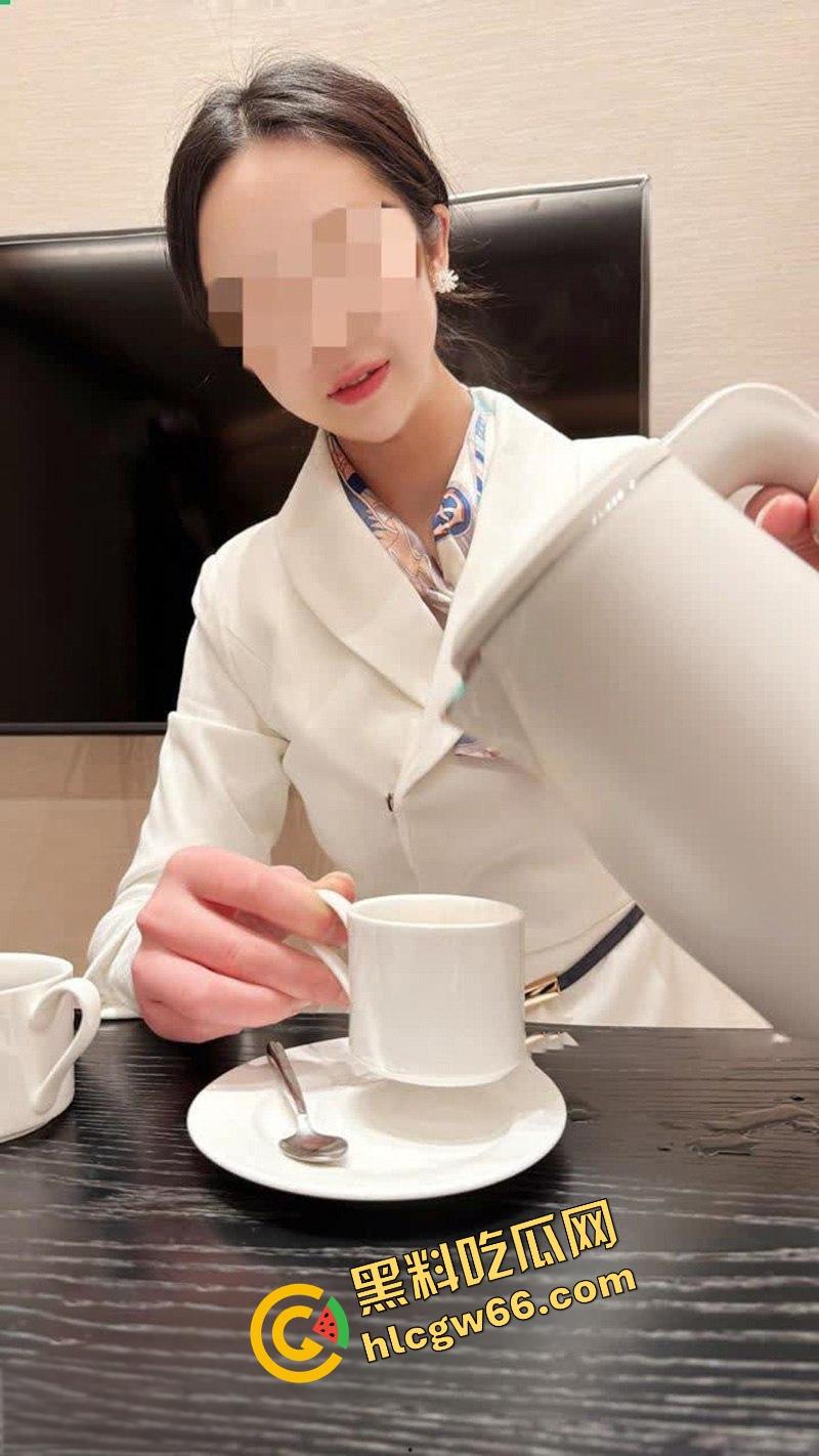 海角乱伦猛神女神节接亲姐下班爆菊狂射,御姐正装掩不住骚魂,嫩后庭喷水操成母狗样! 第3张 海角乱伦猛神女神节接亲姐下班爆菊狂射,御姐正装掩不住骚魂,嫩后庭喷水操成母狗样! 第3张