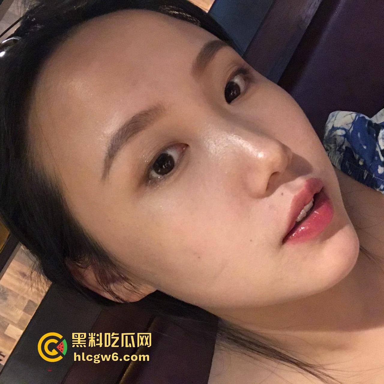 强烈推荐!!!微胖巨乳大三学姐【梁玉婷】和男友性爱视频曝光,真让人流连忘返。 第1张 强烈推荐!!!微胖巨乳大三学姐【梁玉婷】和男友性爱视频曝光,真让人流连忘返。 第1张