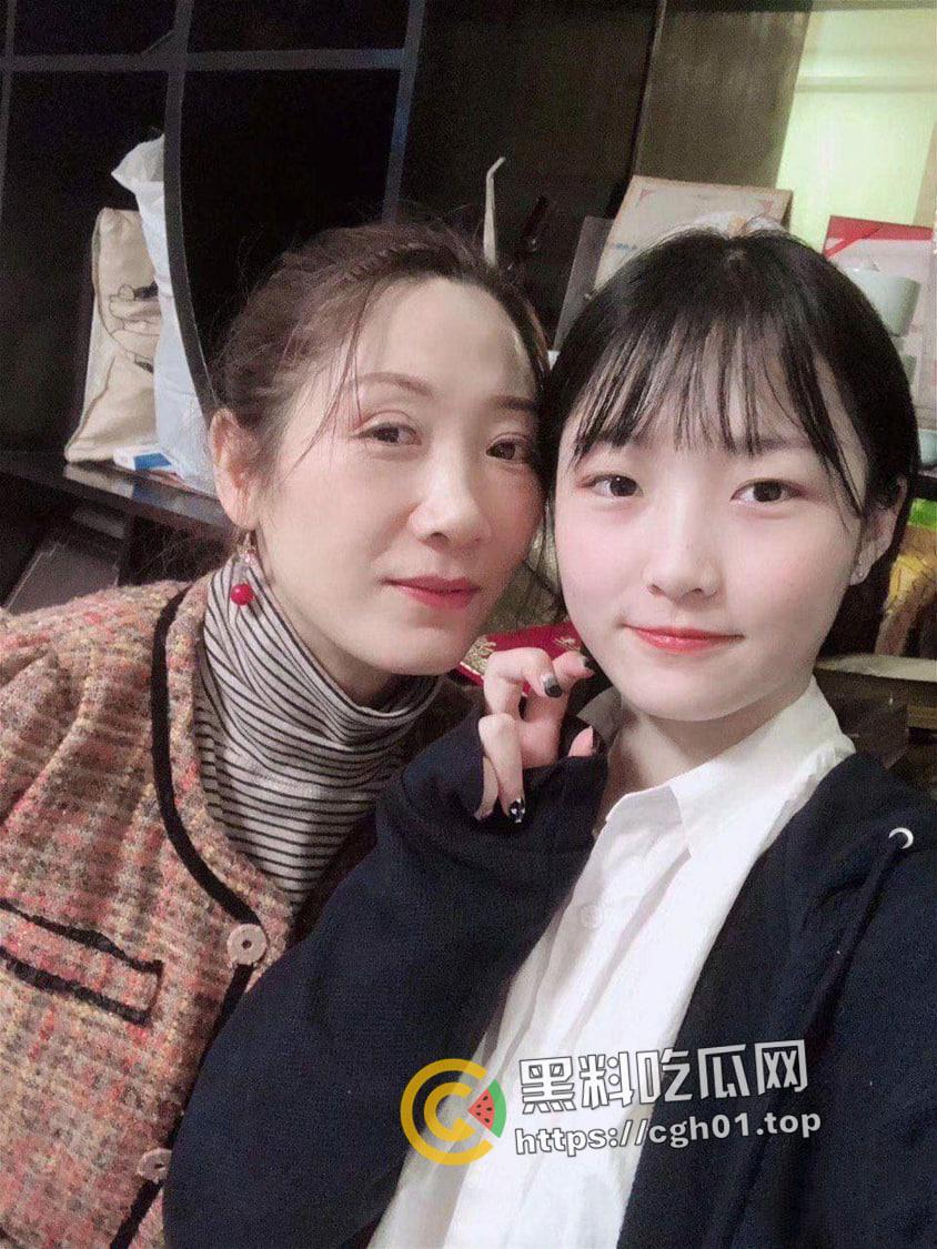 上海富家千金的反差时刻 粉色魅魔纹身下的淫荡娇娃  渣男流出最全整理 第35张