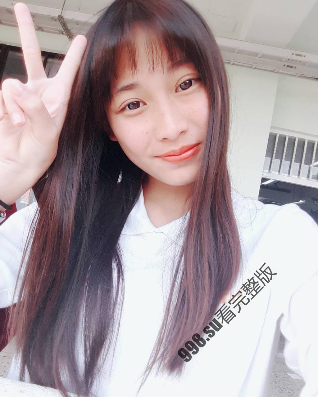 情侣泄密❤️被学校选为礼仪小姐的气质正妹❤️被男友幹的欲仙欲死  第3张