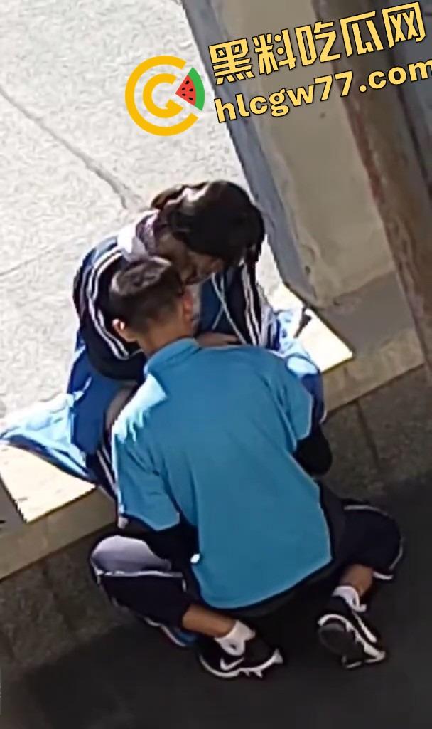 惠州二中高中情侣校服下偷偷开干,从抠逼亲热到无套换姿势,青春就是敢,Just do it! 第6张 惠州二中高中情侣校服下偷偷开干,从抠逼亲热到无套换姿势,青春就是敢,Just do it! 第6张
