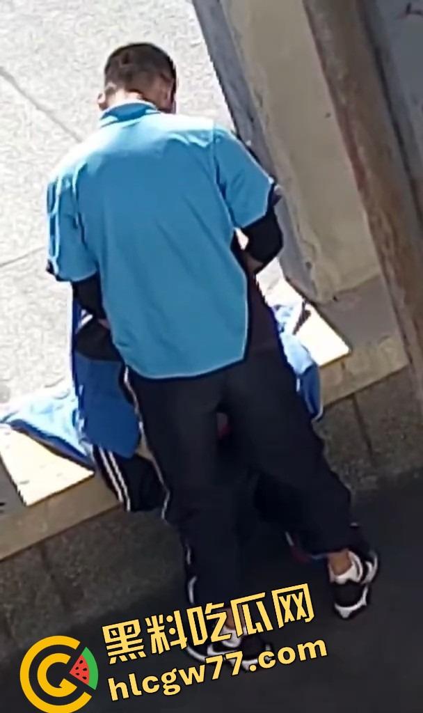 惠州二中高中情侣校服下偷偷开干,从抠逼亲热到无套换姿势,青春就是敢,Just do it! 第7张 惠州二中高中情侣校服下偷偷开干,从抠逼亲热到无套换姿势,青春就是敢,Just do it! 第7张