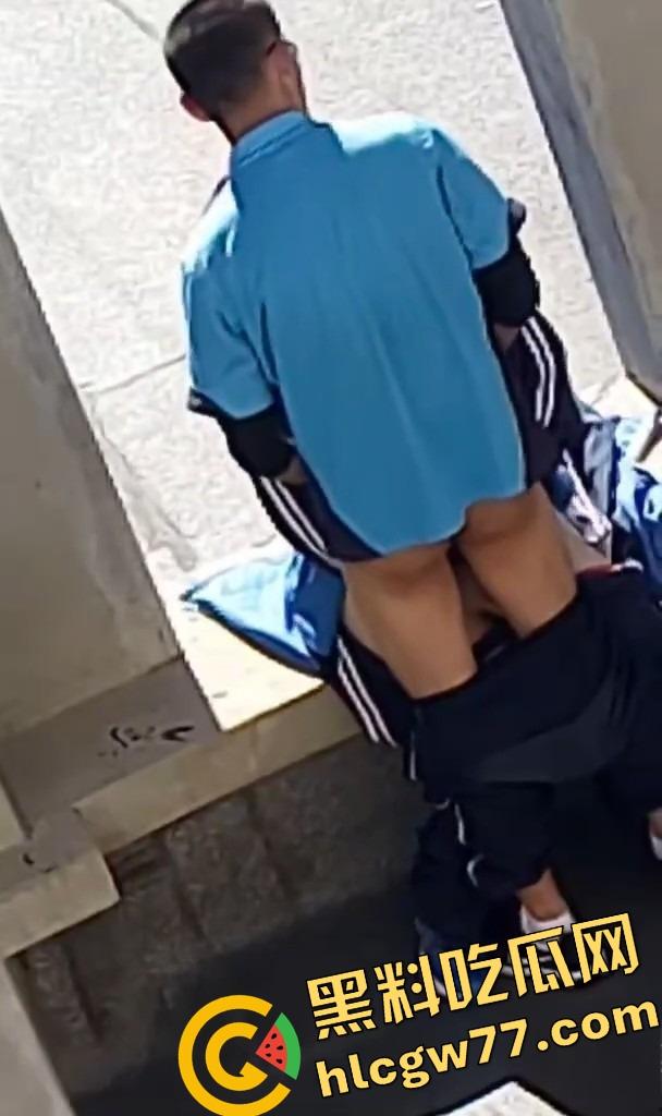 惠州二中高中情侣校服下偷偷开干,从抠逼亲热到无套换姿势,青春就是敢,Just do it! 第8张 惠州二中高中情侣校服下偷偷开干,从抠逼亲热到无套换姿势,青春就是敢,Just do it! 第8张