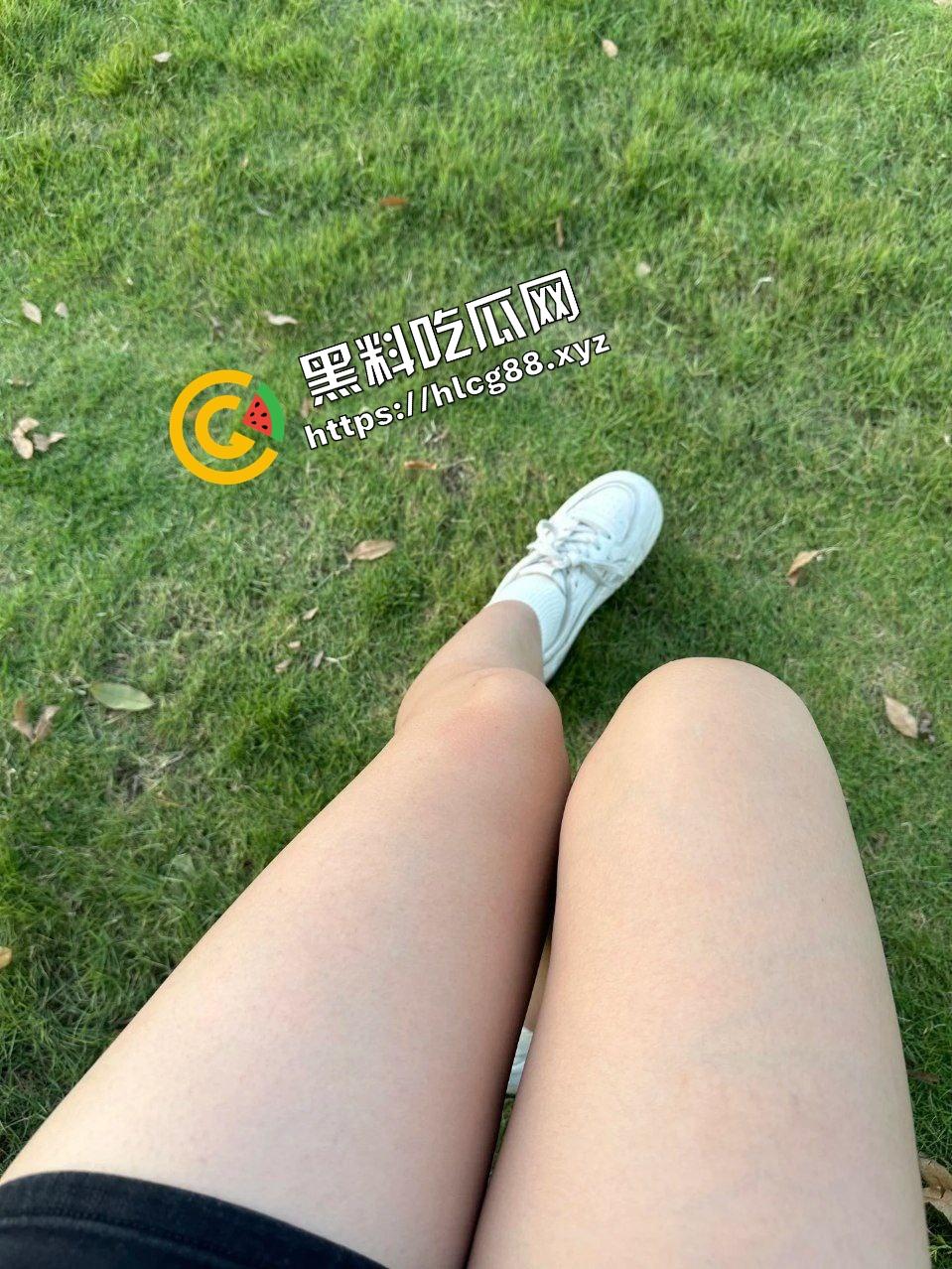 广西纯种骚母狗肉便器【汪诗雅】0元就能带回家各种爆操，对镜淫荡后入暴击骚臀遭曝光！  第4张