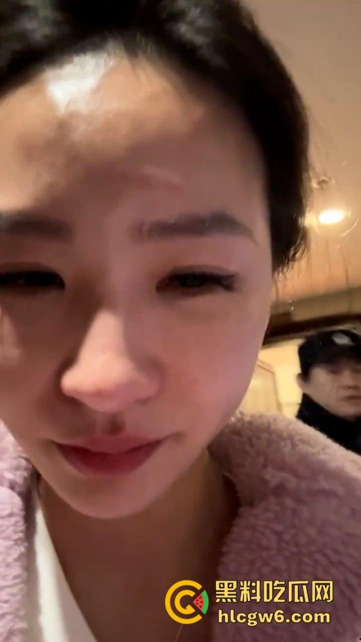 湖北一小学美女老师抖音自曝离婚探女遭前夫爹殴打抓脸全身多处受伤 伤情实拍曝光!都是血口子 第7张 湖北一小学美女老师抖音自曝离婚探女遭前夫爹殴打抓脸全身多处受伤 伤情实拍曝光!都是血口子 第7张