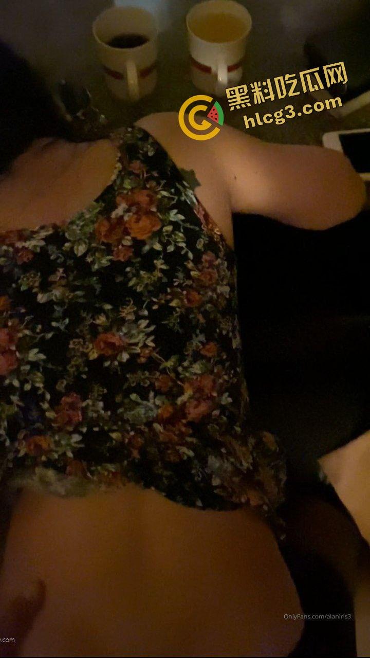 台湾极品反差淫妻『黄芮芮』与闺蜜老公开淫趴多P OF付费性爱合集流出 淫荡至极 撸点满满! 第5张 台湾极品反差淫妻『黄芮芮』与闺蜜老公开淫趴多P OF付费性爱合集流出 淫荡至极 撸点满满! 第5张