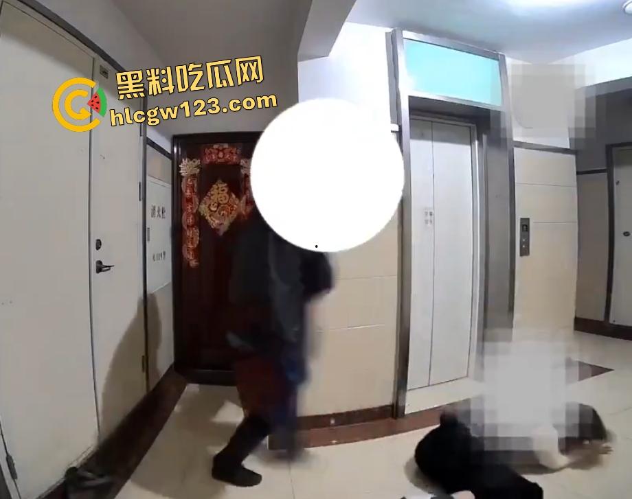 沈阳“窝瓜国王”家暴抖音【沉睡的猫.,】，女子下跪求饶仍被拳打脚踢，打完还被出轨抑郁导致流产！  第7张