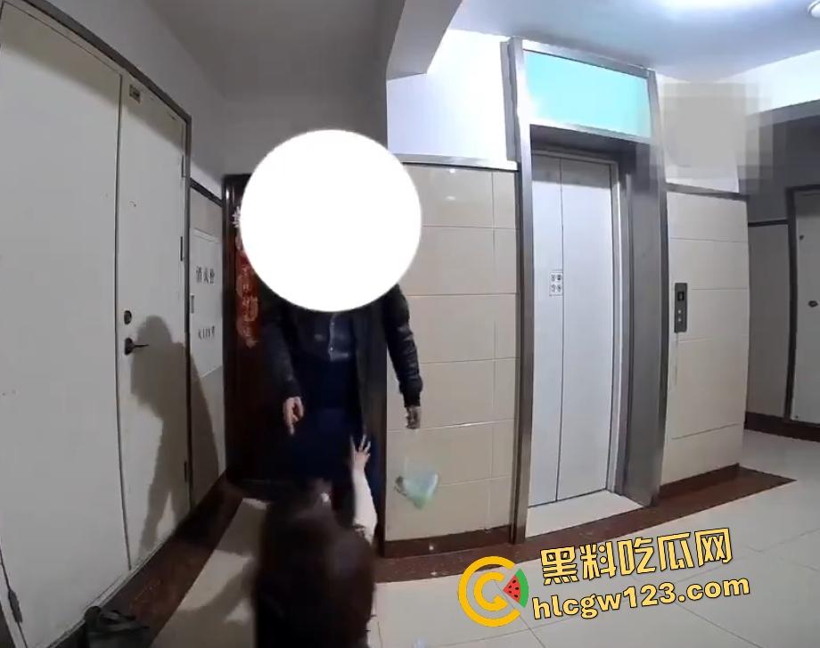 沈阳“窝瓜国王”家暴抖音【沉睡的猫.,】，女子下跪求饶仍被拳打脚踢，打完还被出轨抑郁导致流产！  第8张