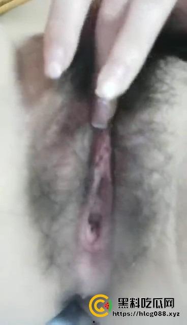 阜阳小骚狗反差烂货【张涵余】嫩脸勾人，背地里逼洞被男人捣烂，男友连毛都没碰过！  第12张